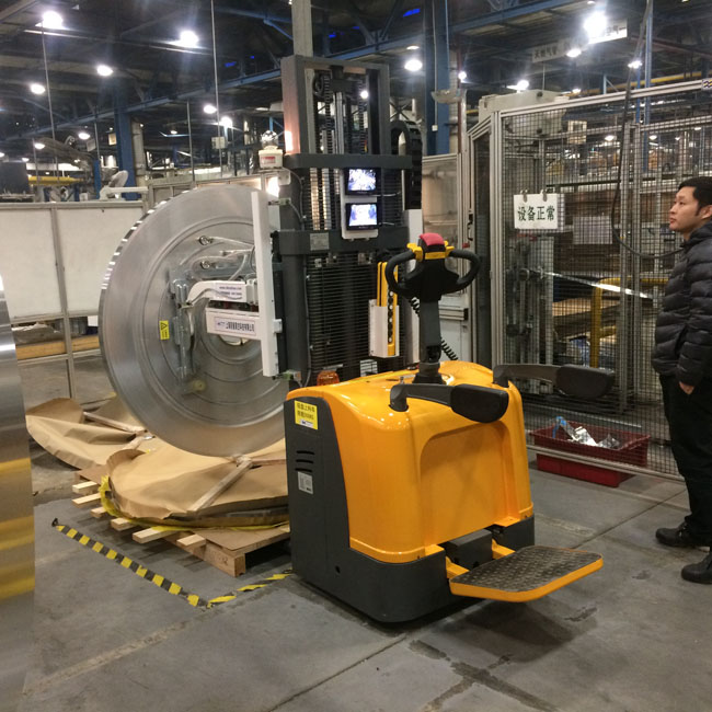 卷料搬运车|真空91看片网站入口铝卷搬运车